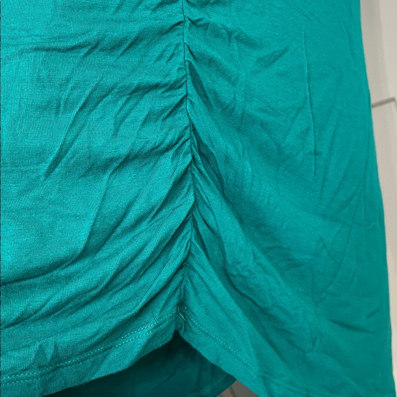 Maurices Vibrant Teal Tee - Picture 3 of 4